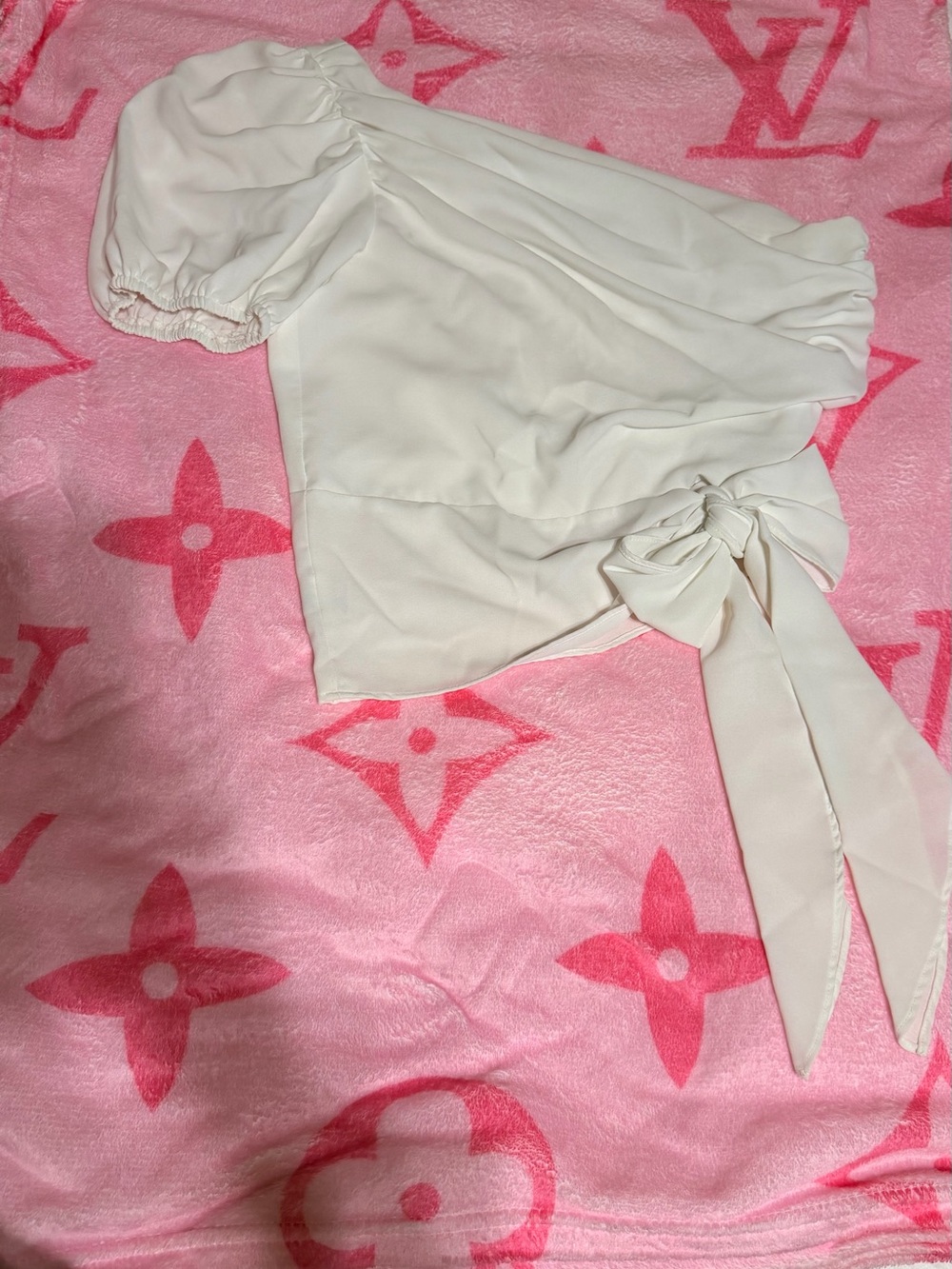glam Cream One-Shoulder Tie Blouse